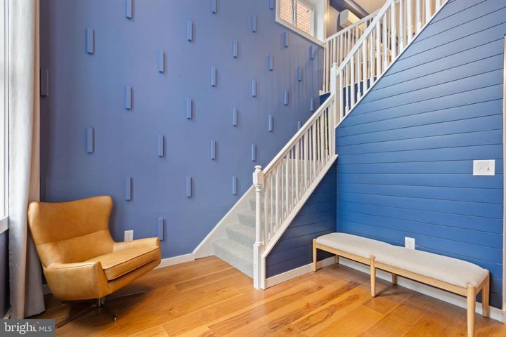 220 West Street — Photo 2