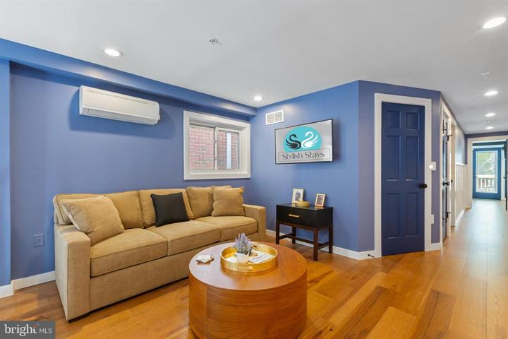 220 West Street — Photo 16